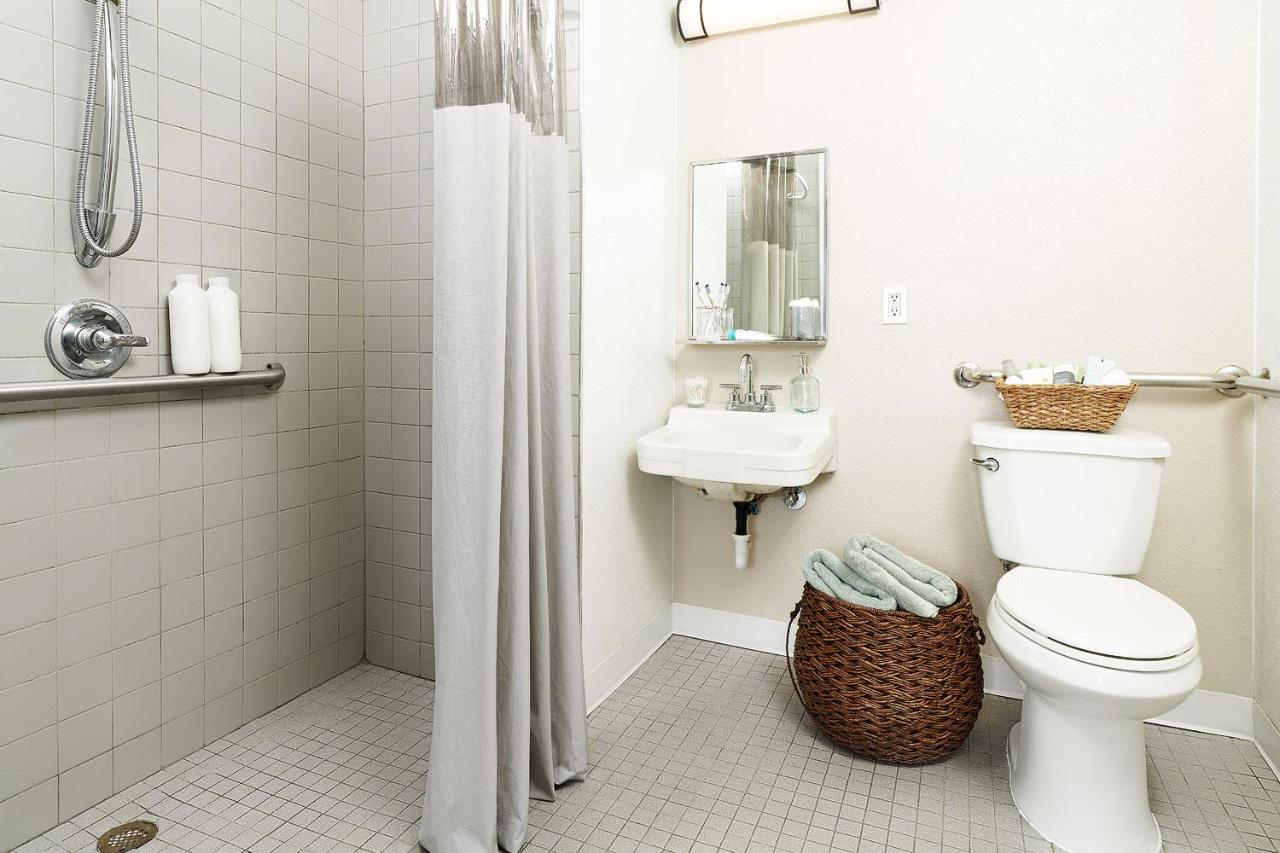 Intown Suites Extended Stay Newport News Va - North Esterno foto